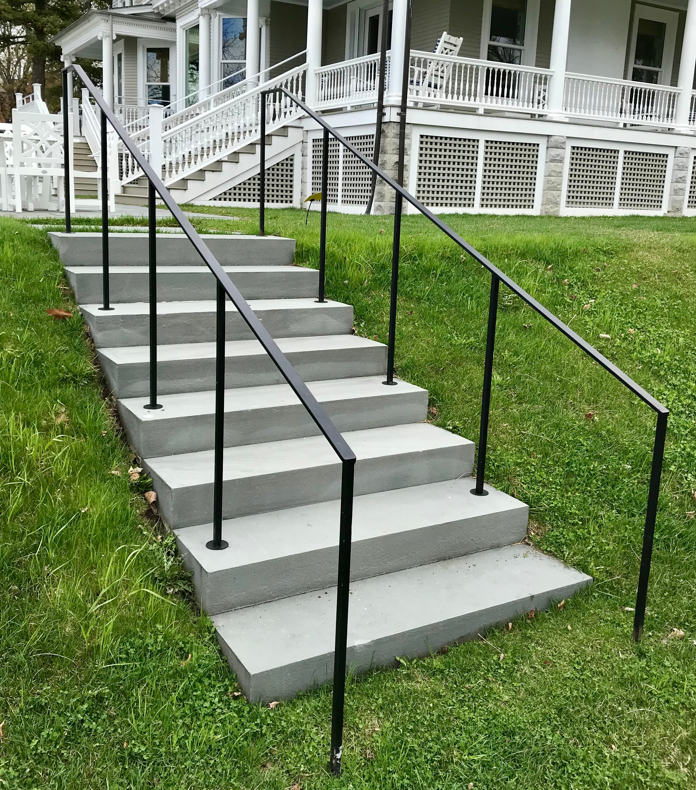 railings-simplistic ironwork