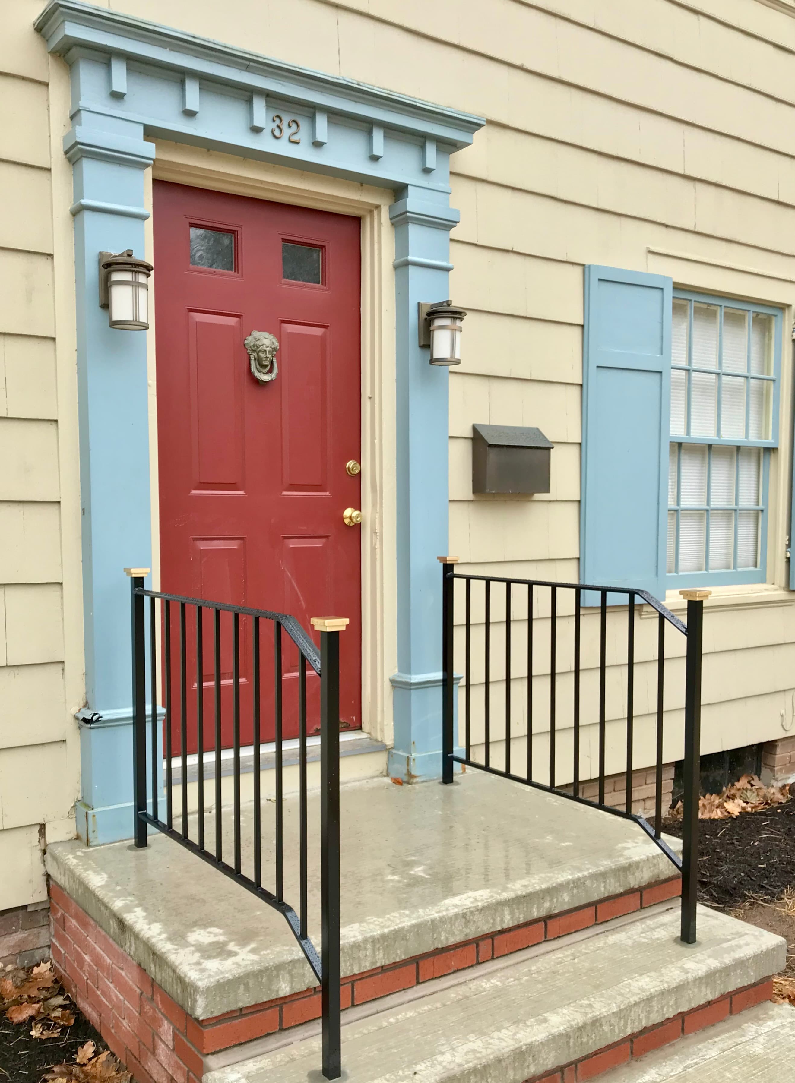 railings-simplistic ironwork